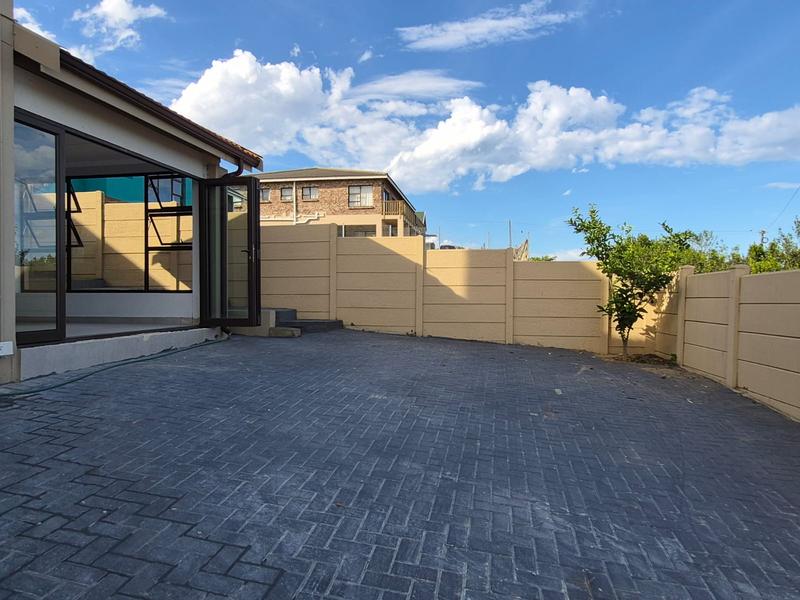 To Let 1 Bedroom Property for Rent in Dana Bay Western Cape